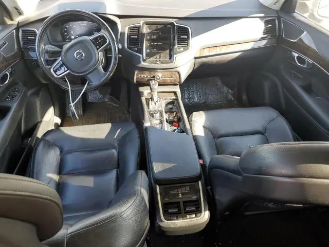 2016 VOLVO XC90 T6