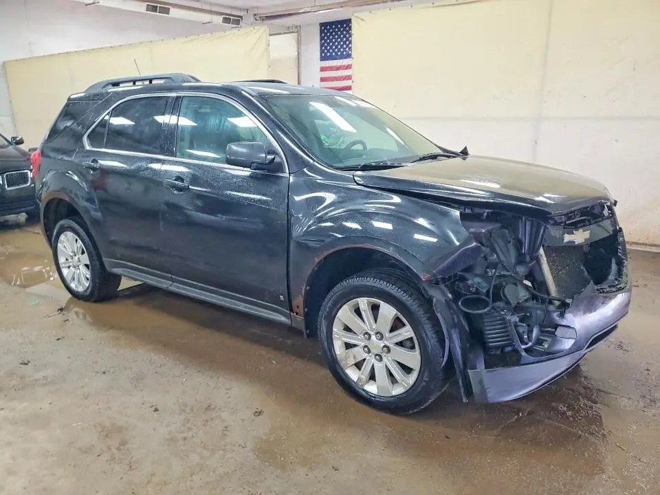 2010 CHEVROLET EQUINOX LT  