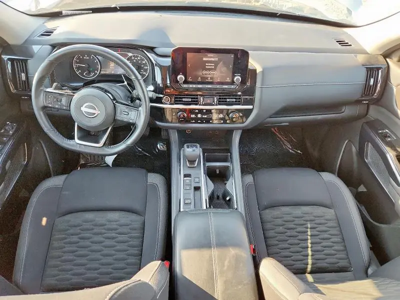 2022 NISSAN PATHFINDER SV  