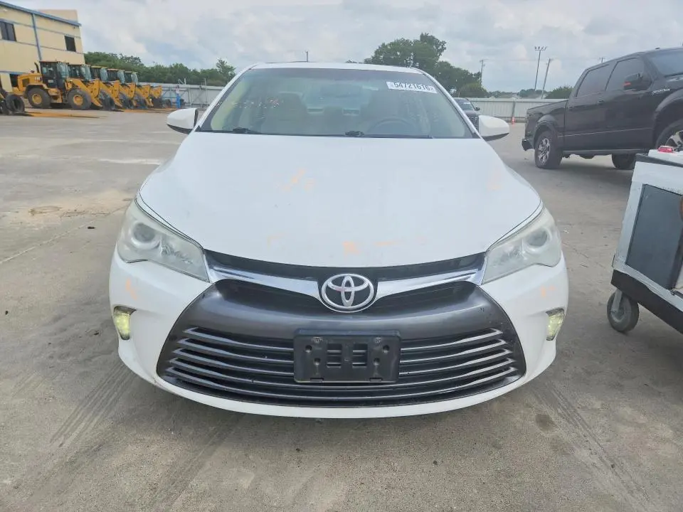 2017 TOYOTA CAMRY XLE  