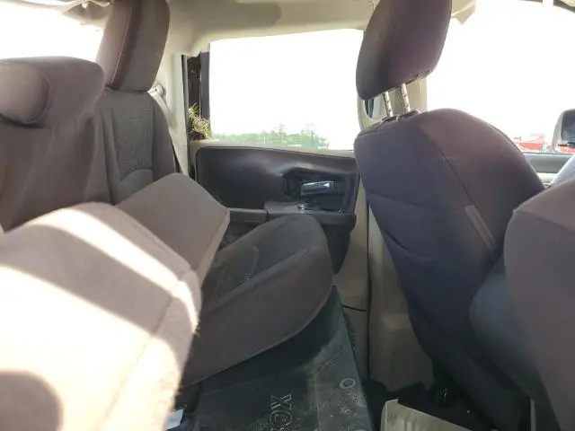 2015 RAM 1500 SLT  