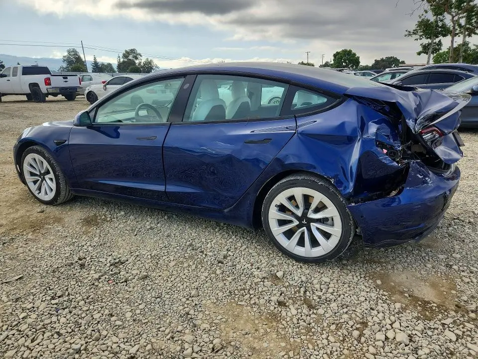 2022 TESLA MODEL 3   