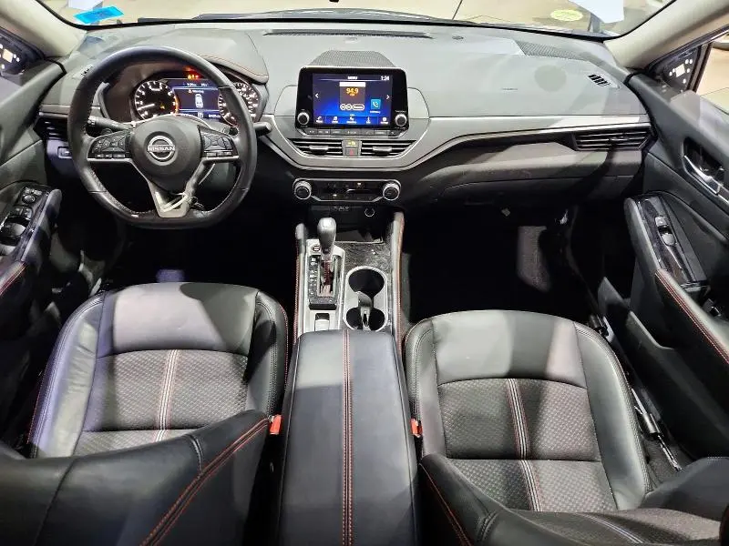 2024 NISSAN ALTIMA SR  