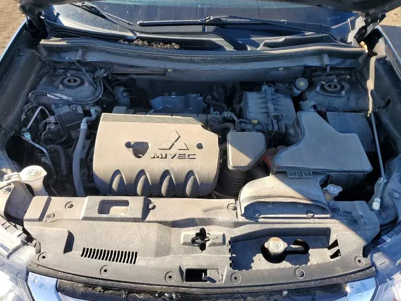 2017 MITSUBISHI OUTLANDER SE  