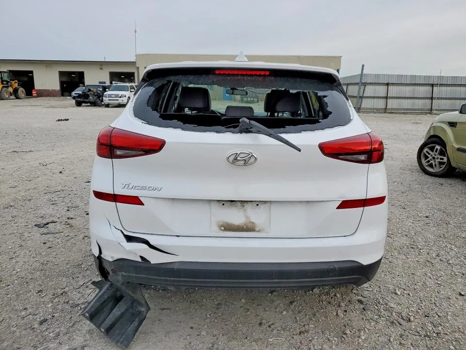 2019 HYUNDAI TUCSON SE  