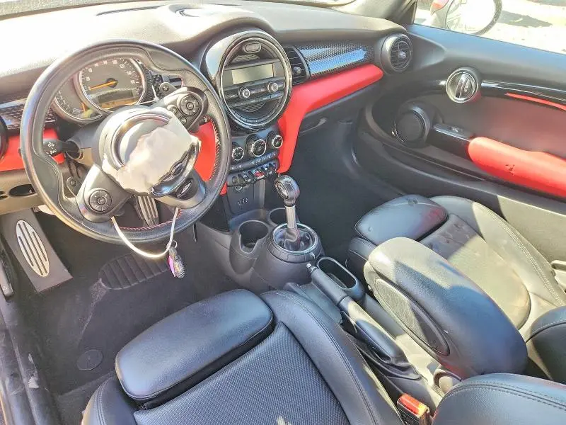 2016 MINI COOPER S  