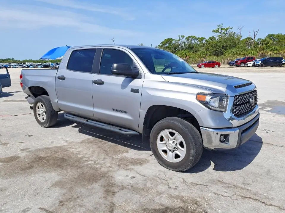 2021 TOYOTA TUNDRA CREWMAX SR5  