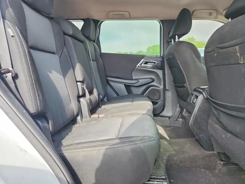 2022 MITSUBISHI OUTLANDER ES  