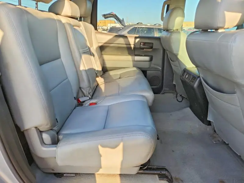 2010 TOYOTA TUNDRA CREWMAX SR5  