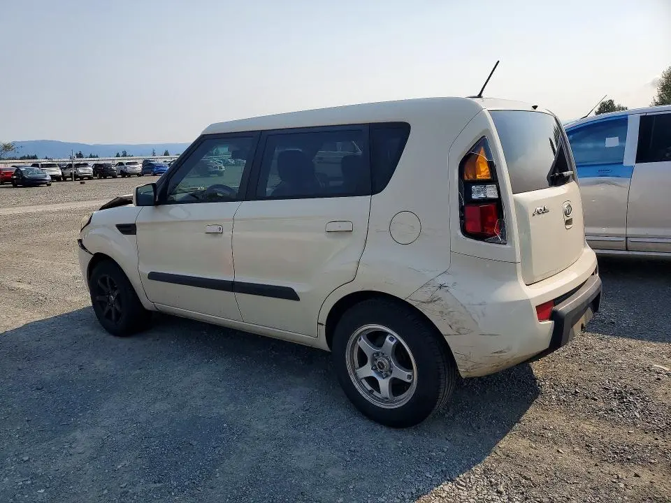 2010 KIA SOUL +  