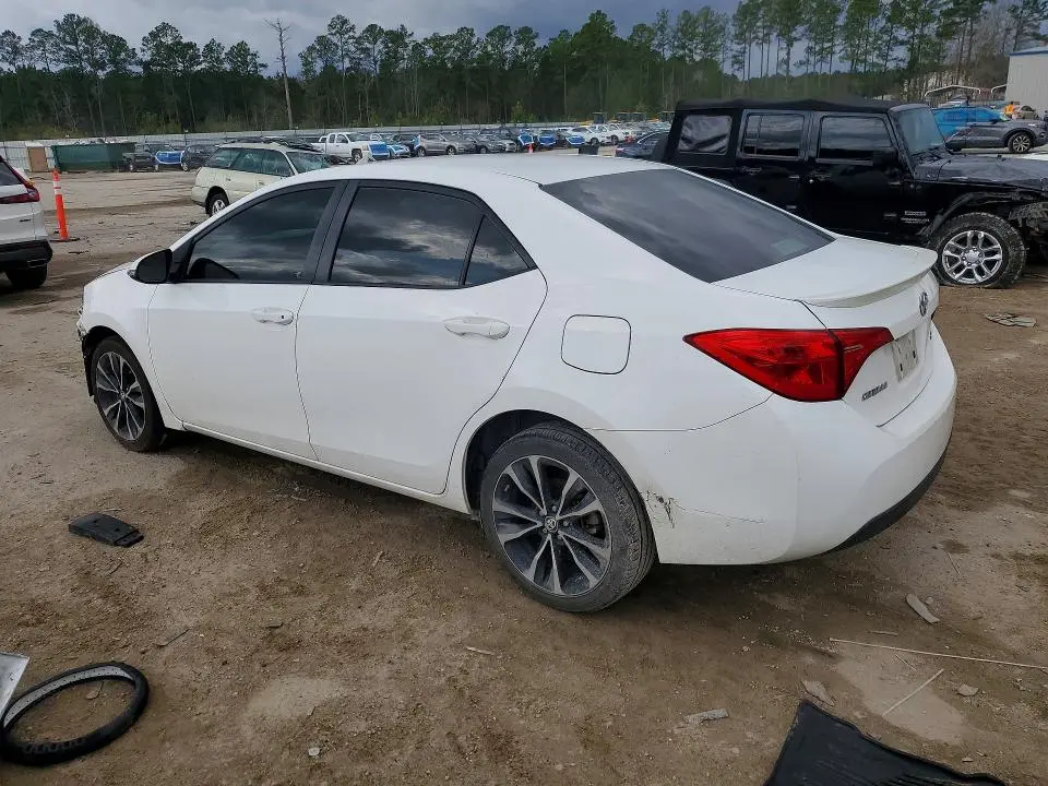 2017 TOYOTA COROLLA SE  