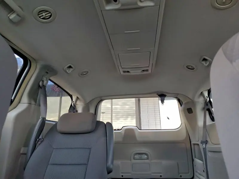 2010 CHRYSLER TOWN & COUNTRY TOURING  