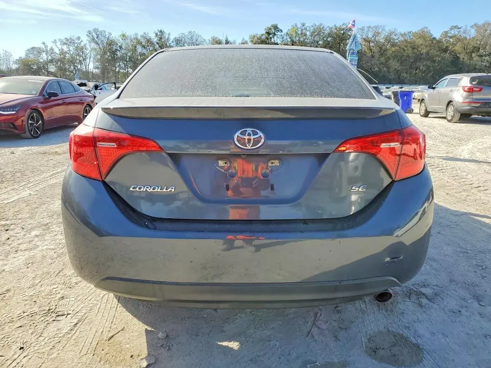 2018 TOYOTA COROLLA SE  