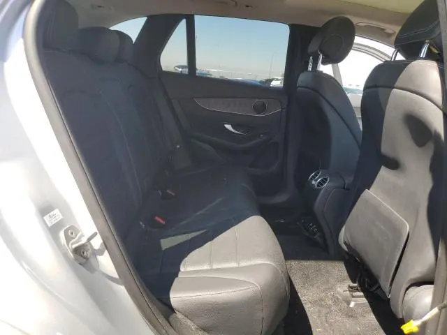 2016 MERCEDES-BENZ GLC 300  