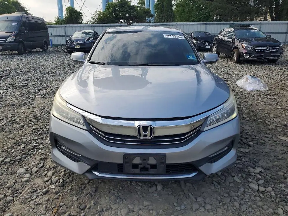 2016 HONDA ACCORD TOURING  