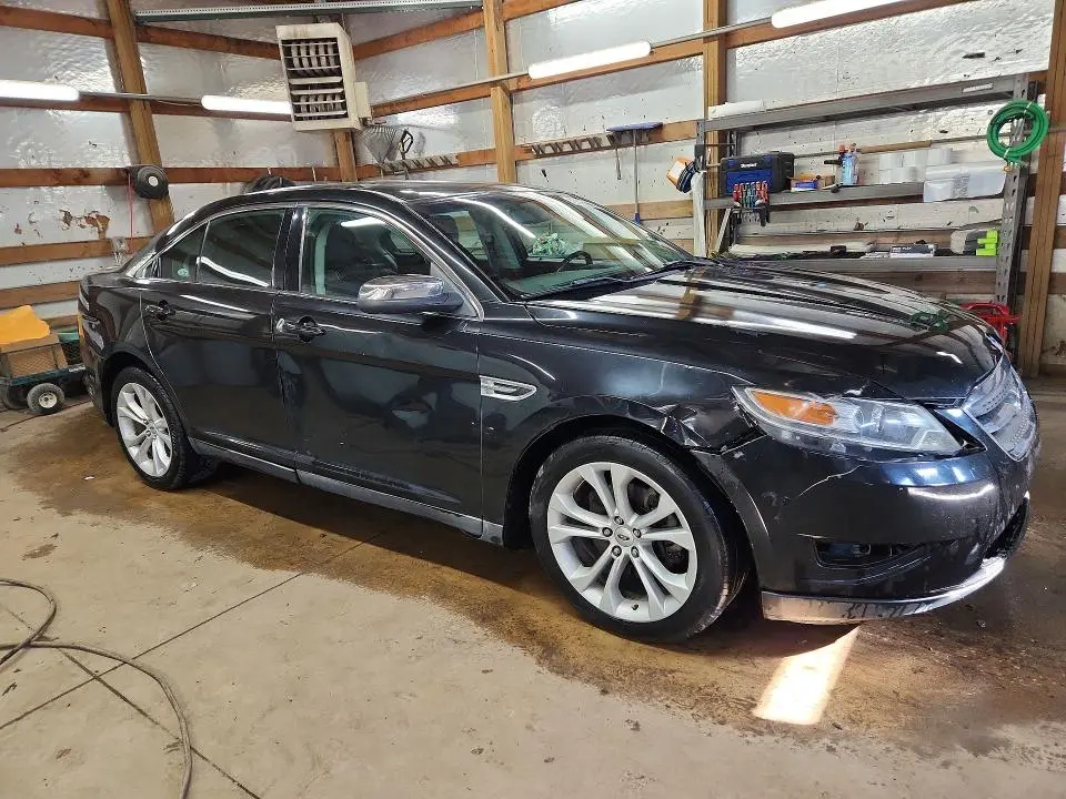 2011 FORD TAURUS LIMITED  