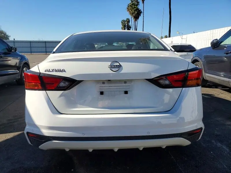 2024 NISSAN ALTIMA S  