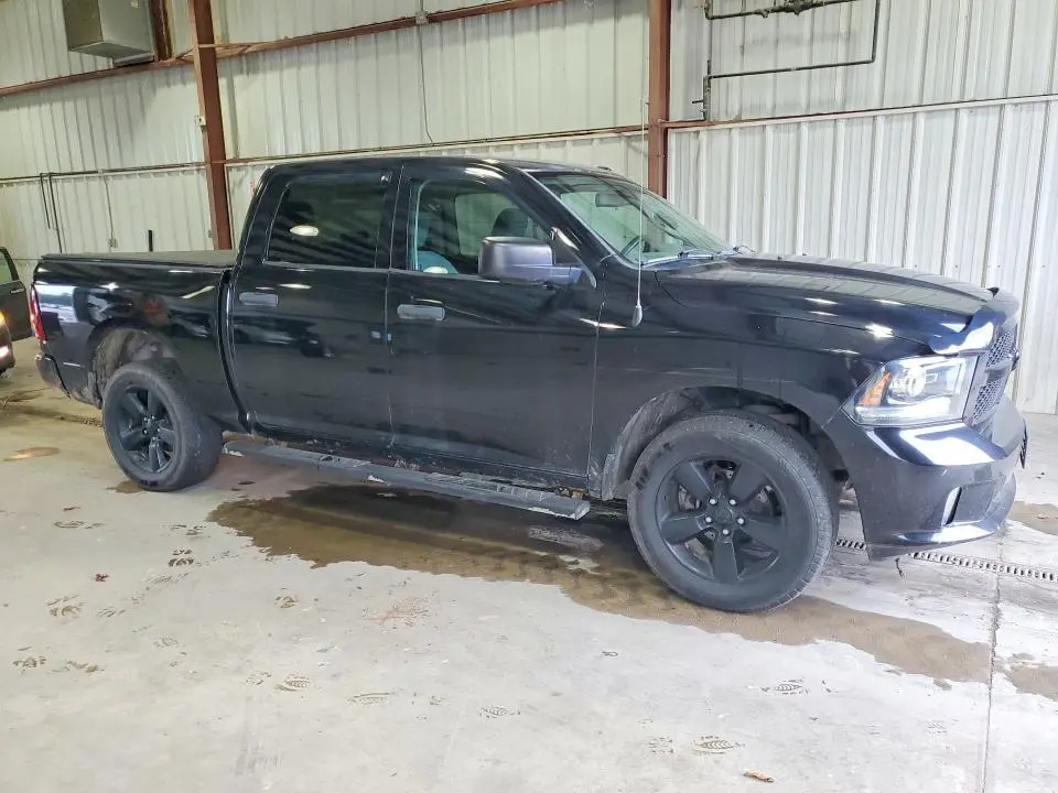 2014 RAM 1500 ST  