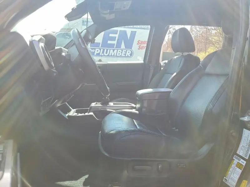 2023 TOYOTA TACOMA LIMITED  