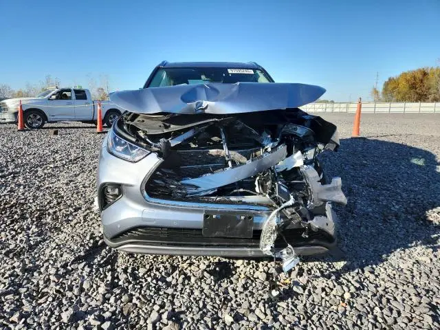 2022 TOYOTA HIGHLANDER HYBRID PLATINUM  
