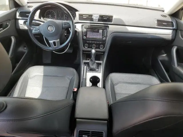 2014 VOLKSWAGEN PASSAT SE  