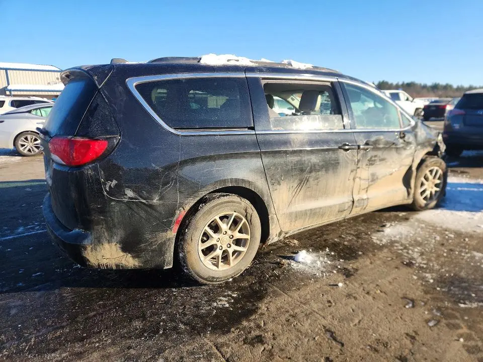 2021 CHRYSLER VOYAGER LXI  