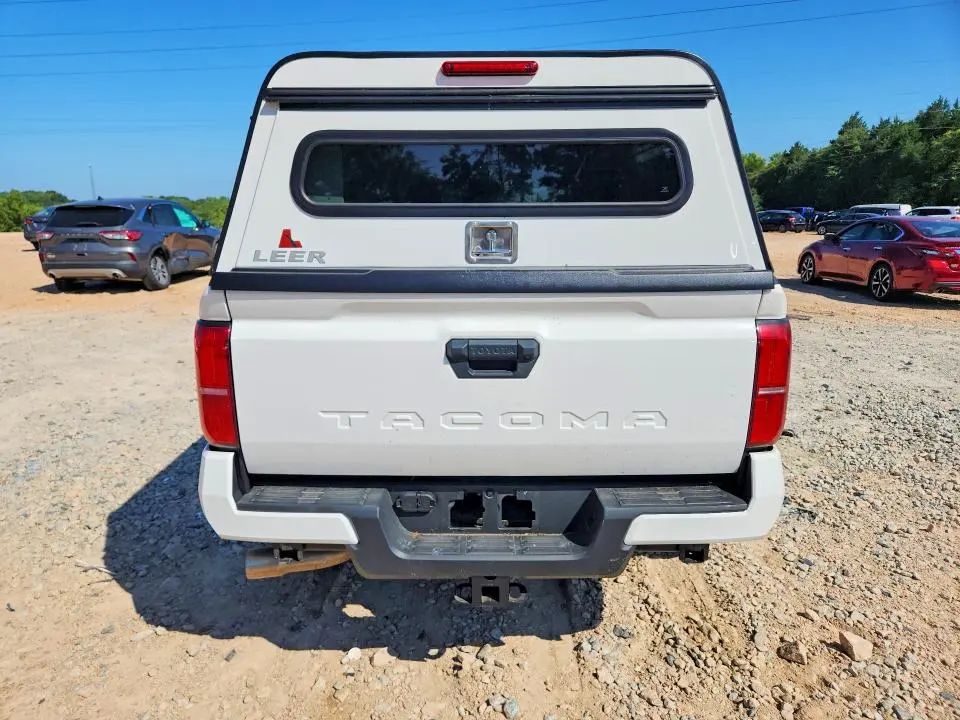 2025 TOYOTA TACOMA SR5  