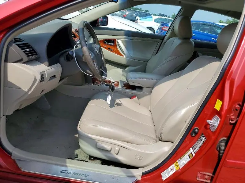 2011 TOYOTA CAMRY XLE  