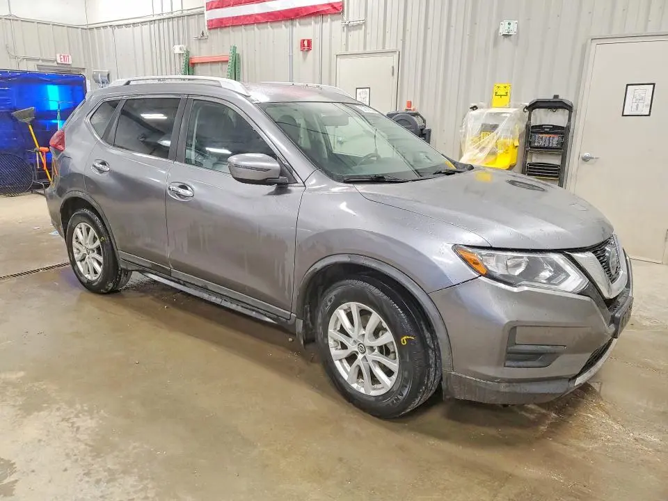 2018 NISSAN ROGUE SV  
