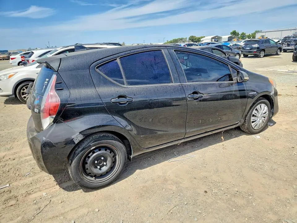 2016 TOYOTA PRIUS C ONE  
