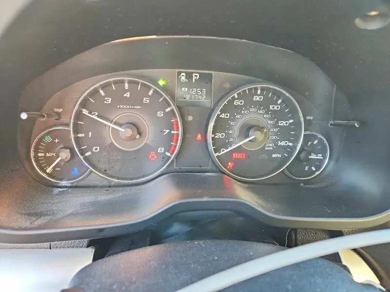 2011 SUBARU LEGACY 2.5I PREMIUM  