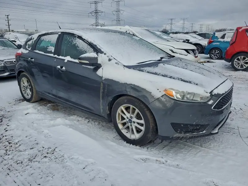 2015 FORD FOCUS SE  