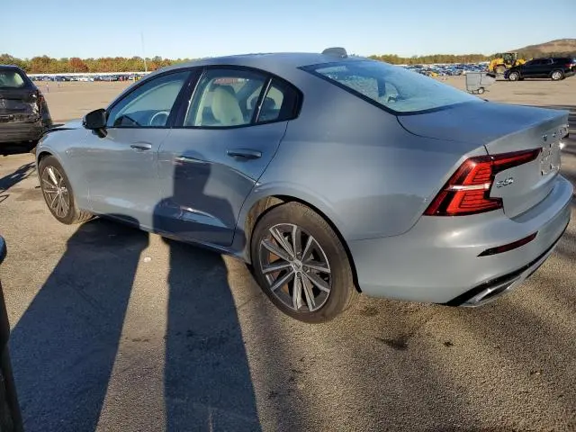2022 VOLVO S60 B5 MOMENTUM  