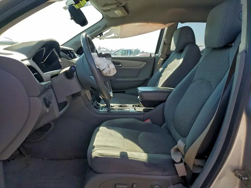 2015 CHEVROLET TRAVERSE LT  