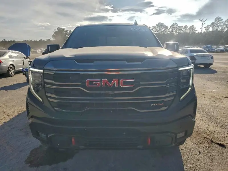 2023 GMC SIERRA K1500 AT4  