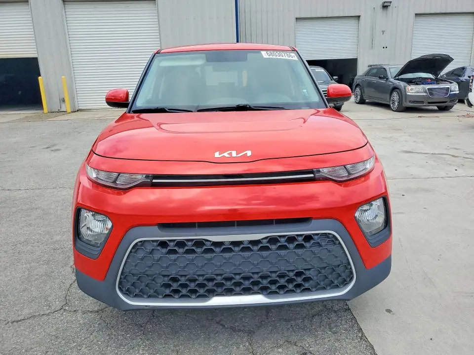 2022 KIA SOUL LX  