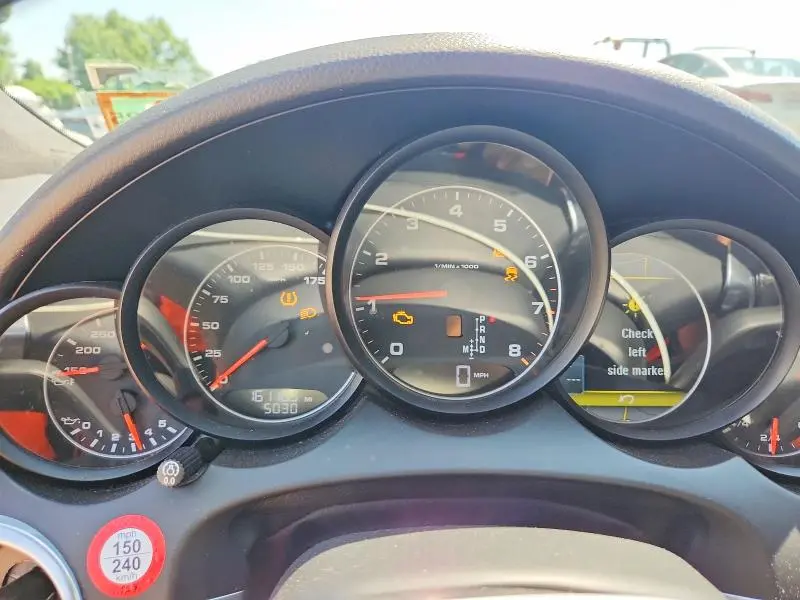 2014 PORSCHE CAYENNE   
