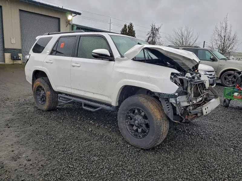 2015 TOYOTA 4RUNNER SR5/SR5 PREMIUM  