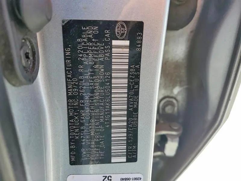 2020 TOYOTA CAMRY SE  