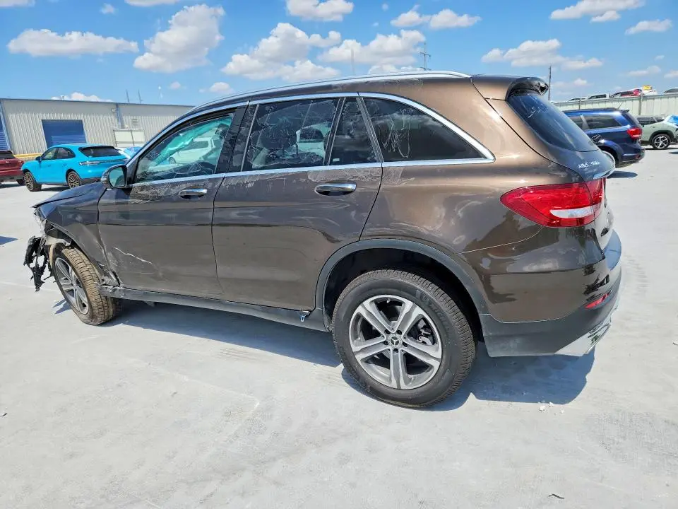 2018 MERCEDES-BENZ GLC 300  