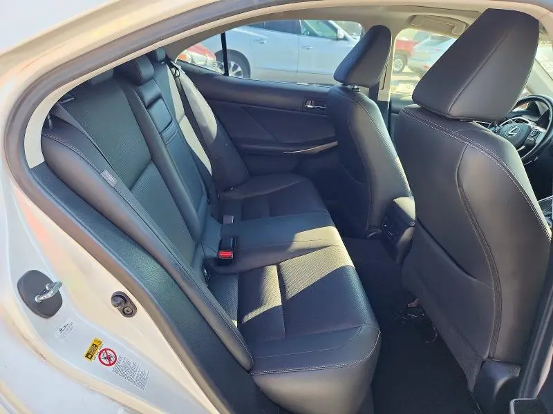 2016 LEXUS IS 200T  