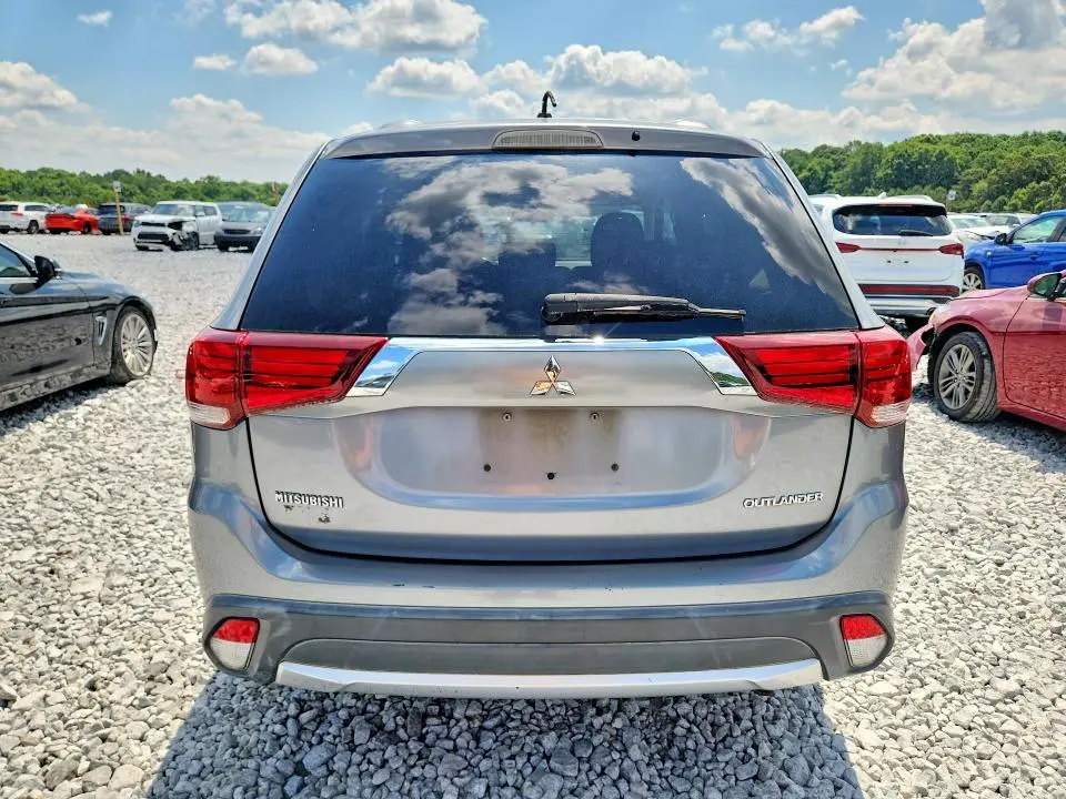 2016 MITSUBISHI OUTLANDER ES  