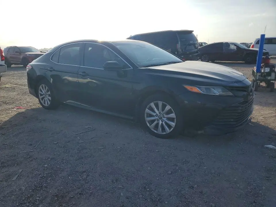 2018 TOYOTA CAMRY LE  