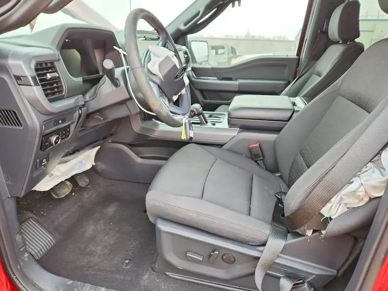 2025 FORD F150 XLT  