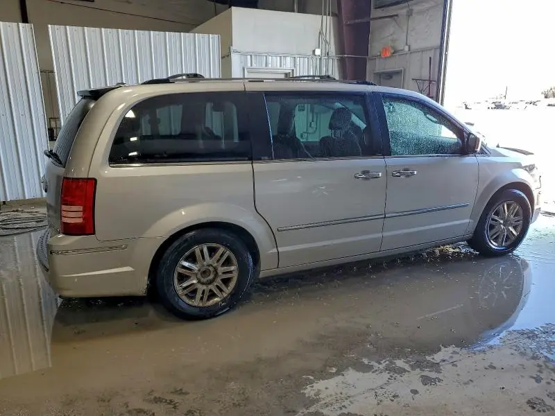 2010 CHRYSLER TOWN & COUNTRY LIMITED  