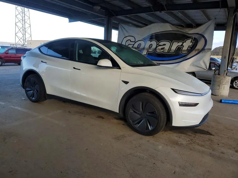 2026 TESLA MODEL Y   