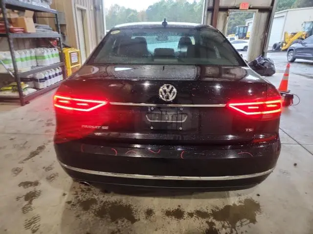 2018 VOLKSWAGEN PASSAT SE  