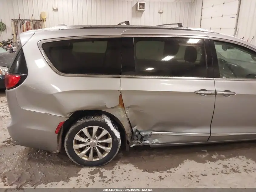 2018 CHRYSLER PACIFICA TOURING L PLUS