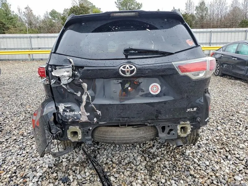 2015 TOYOTA HIGHLANDER XLE  