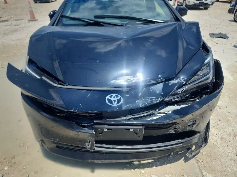 2024 TOYOTA PRIUS LE  